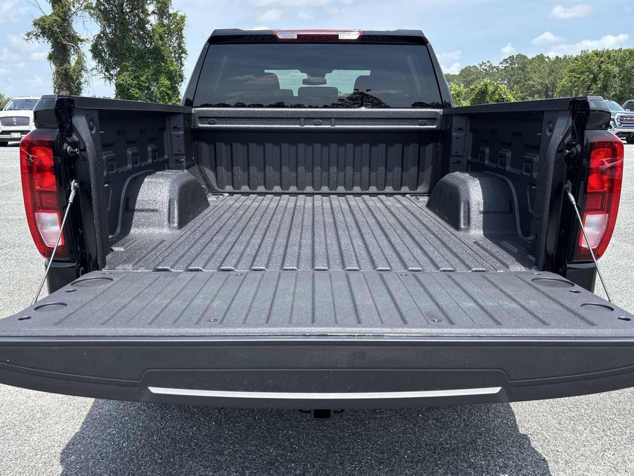 Used 2025 Onyx Black GMC Pro image 27