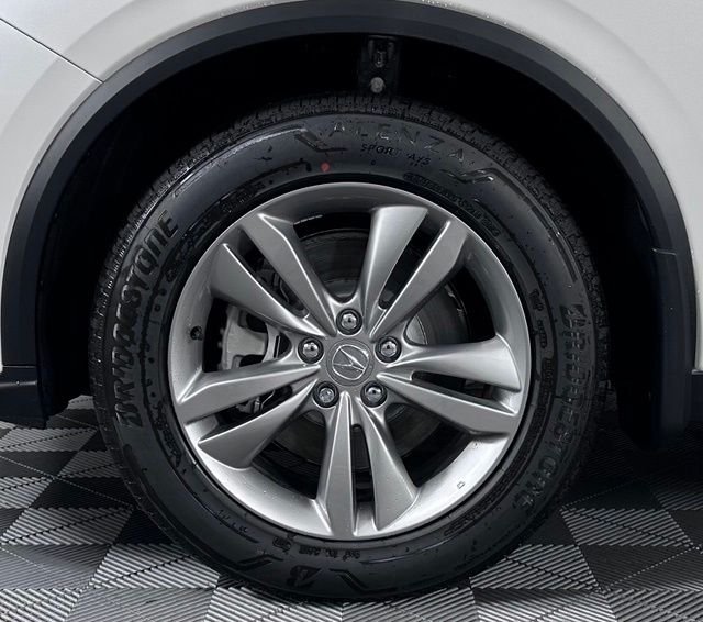 Certified Used 2026 Platinum White Pearl Acura Base image 10