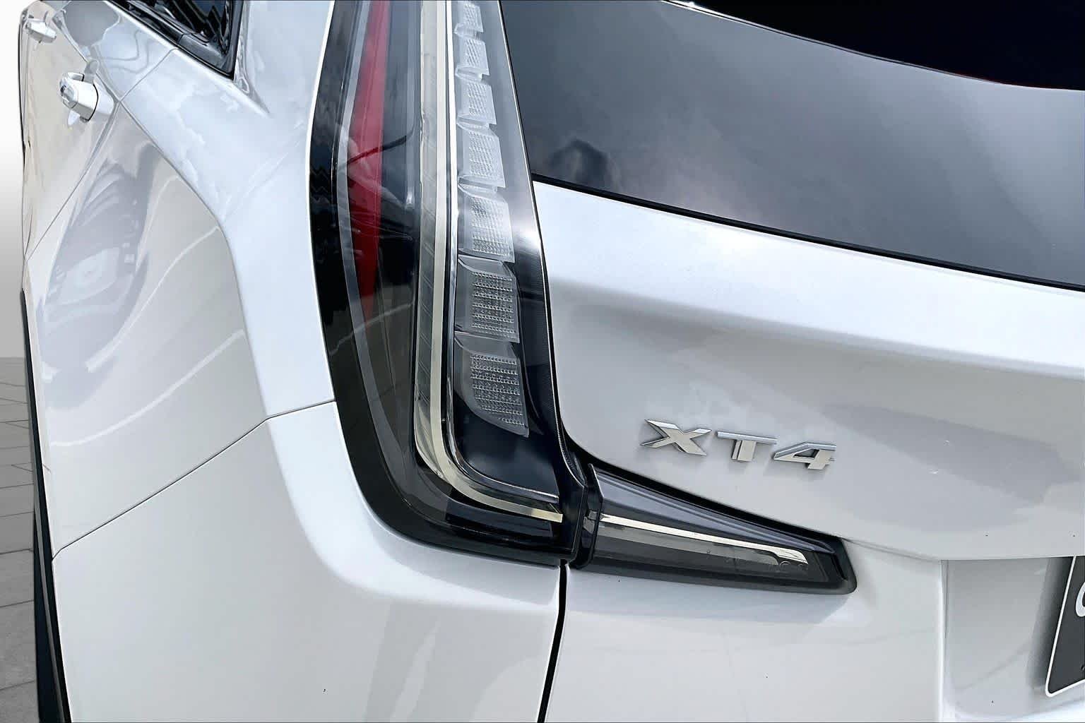 Used 2023 Crystal White Tricoat Cadillac FWD Sport image 27