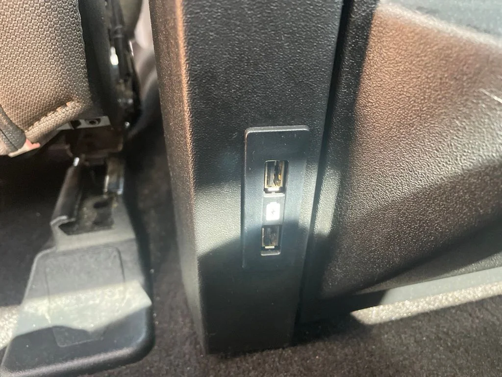 Used 2018 Shadow Black Ford XLT image 21