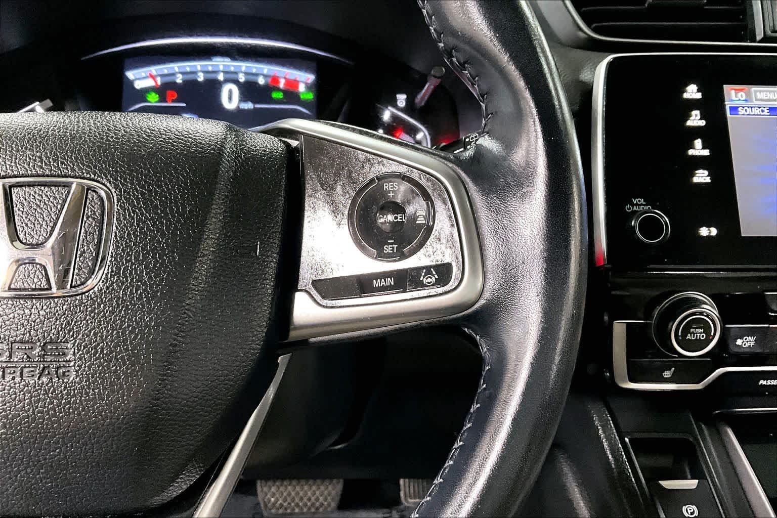 Used 2018 White Diamond Pearl Honda EX-L image 25