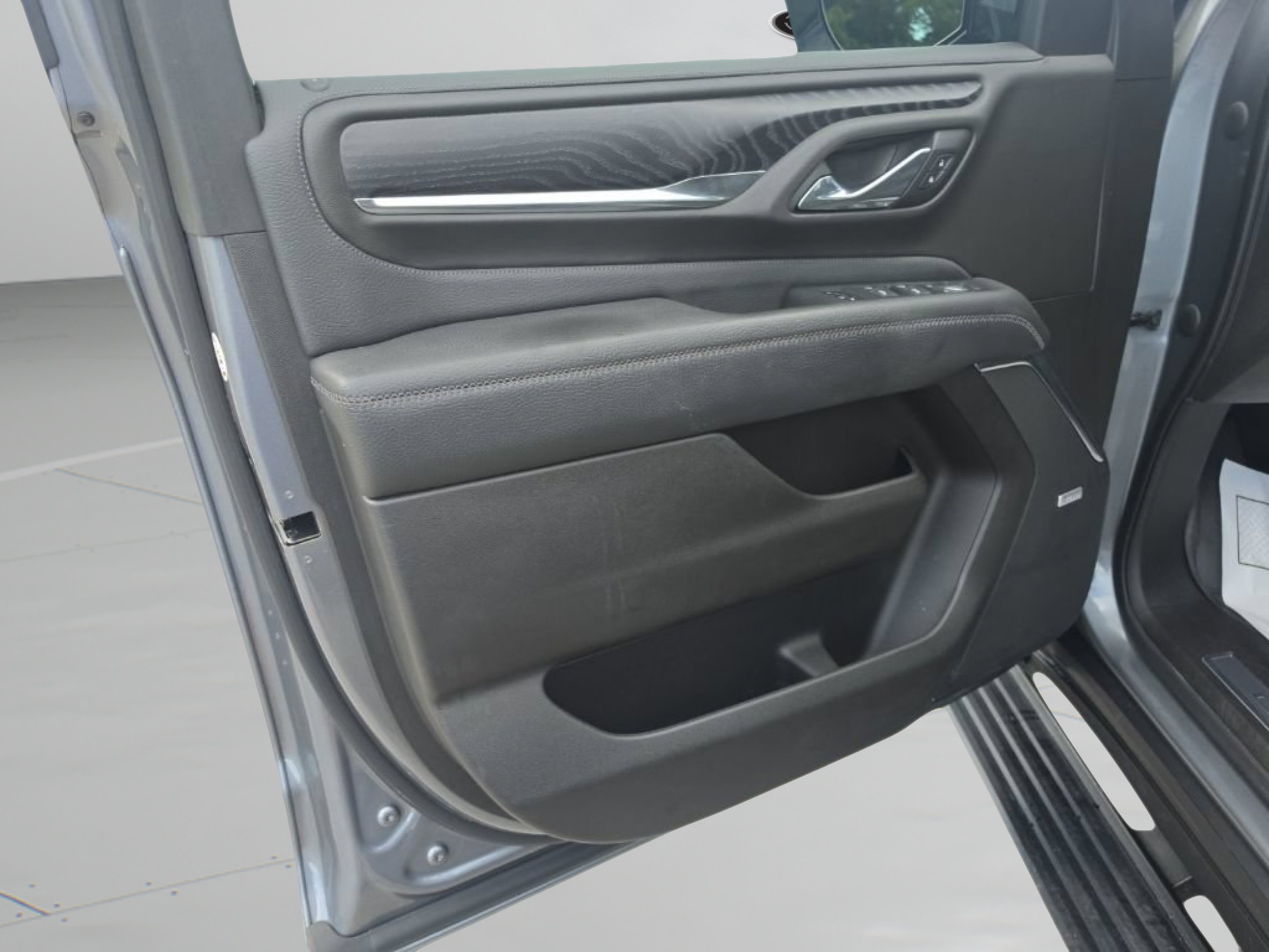 Used 2021 SATIN STEEL METALLIC GMC Denali image 12