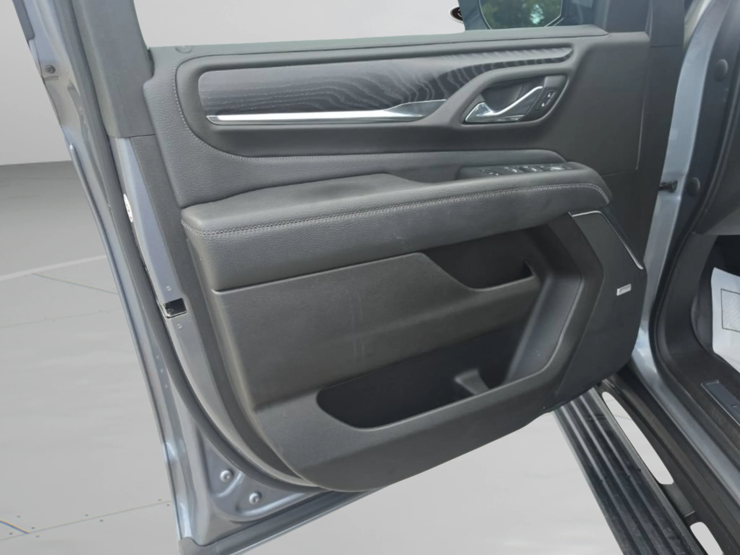 Used 2021 SATIN STEEL METALLIC GMC Denali image 12