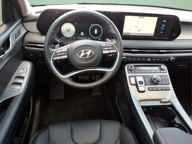 Used 2024 Gray Hyundai SEL image 17