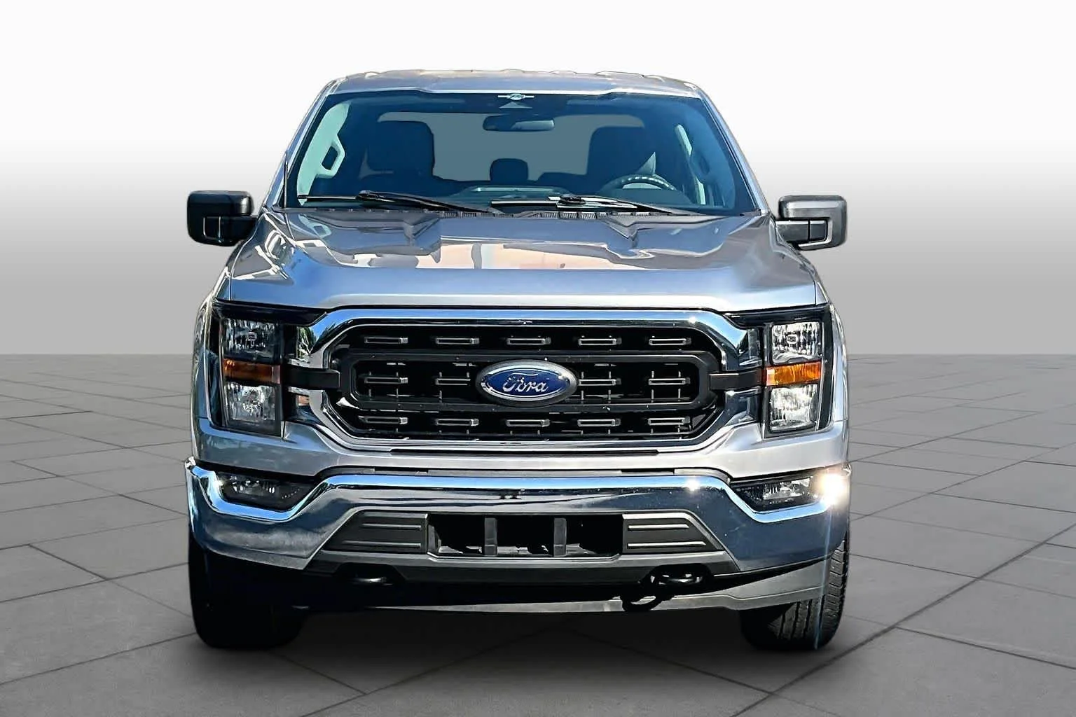 Used 2023 Iconic Silver Metallic Ford XLT image 6