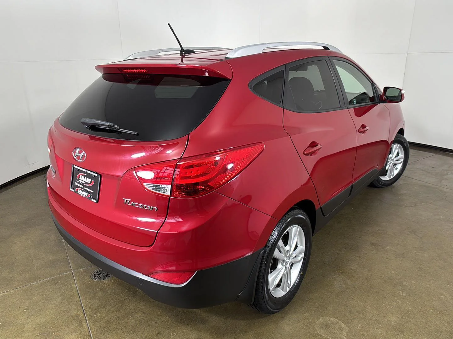 Used 2012 Garnet Red Hyundai GLS PZEV image 8