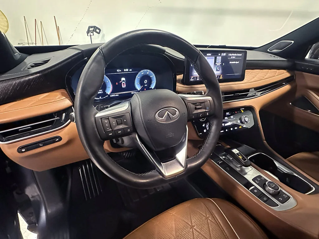 Used 2024 Blue INFINITI Autograph image 22