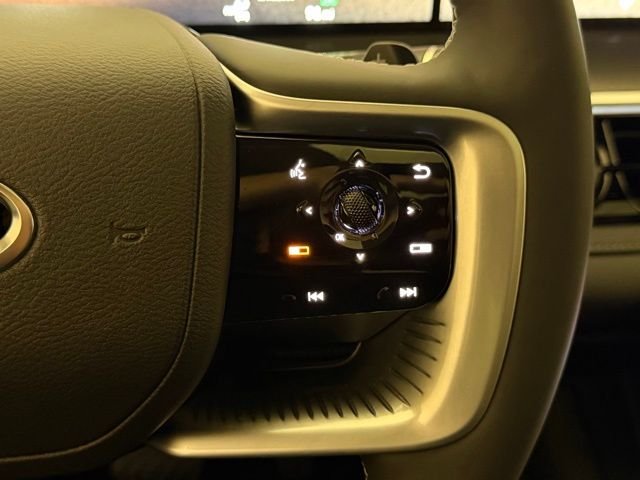 New 2026 RADIANT WHITE INFINITI Luxe 4WD image 36