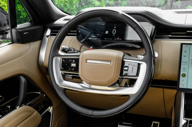 New 2026 Fuji White Land Rover SE image 22