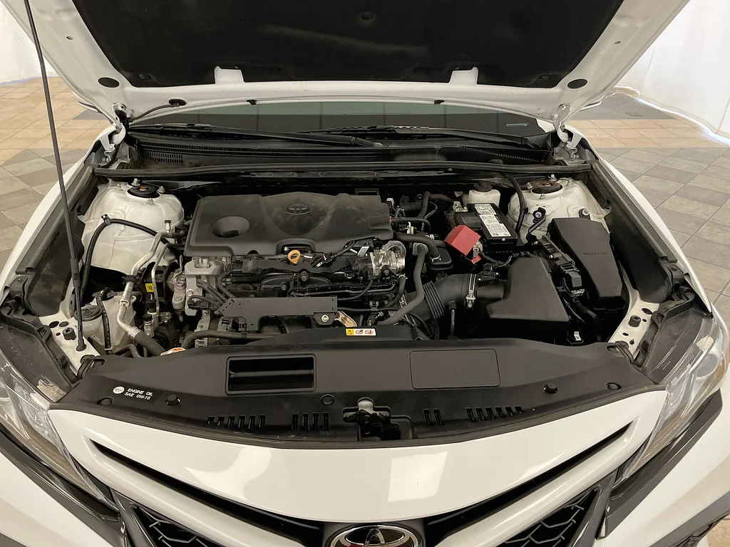 Used 2022  Toyota XSE image 30