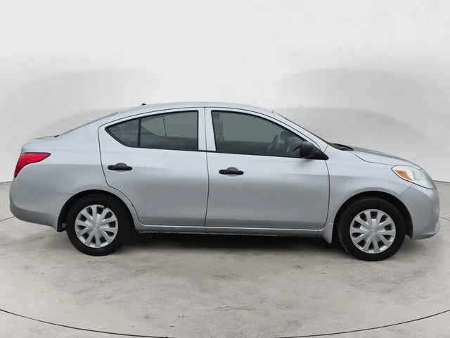 Used 2012 Brilliant Silver Metallic Nissan 1.6 S image 4