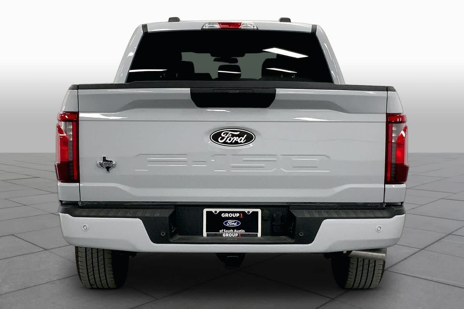 New 2026 Avalanche Ford XLT image 4