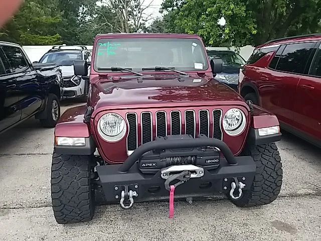 Used 2021 Red Jeep Unlimited Sahara image 7