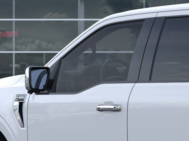 New 2026 Oxford White Ford XLT image 32