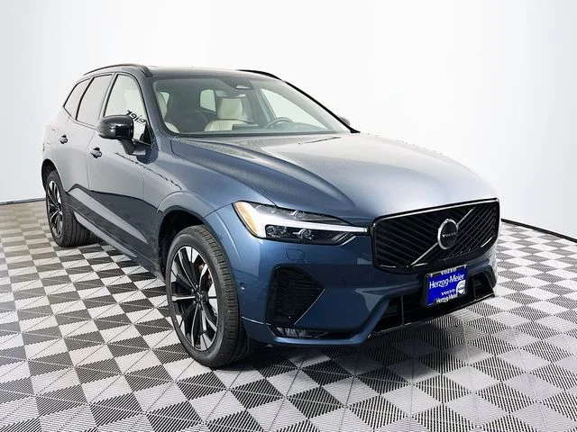 2026 Volvo XC60 B5 Plus Dark AWD's photo