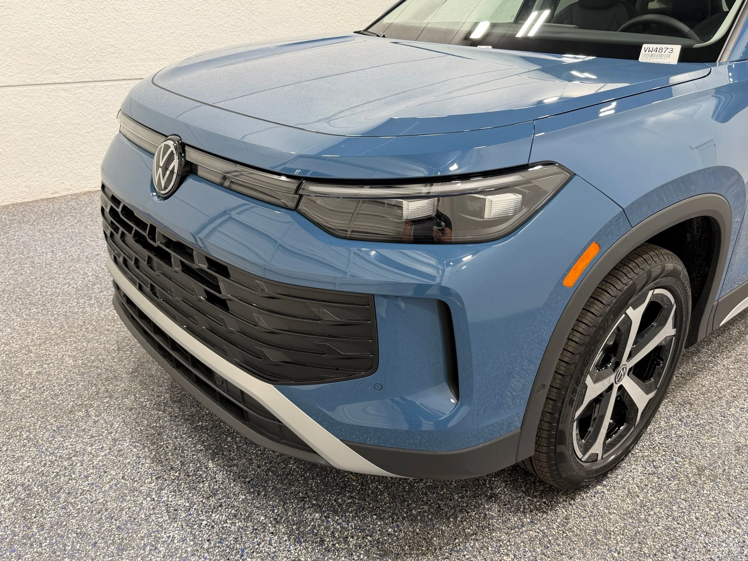 New 2026 Blue Volkswagen SE image 15