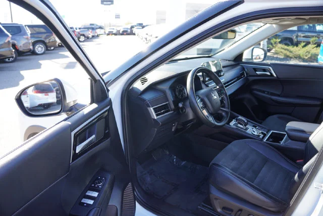 Certified Used 2024 Black Mitsubishi SE image 14