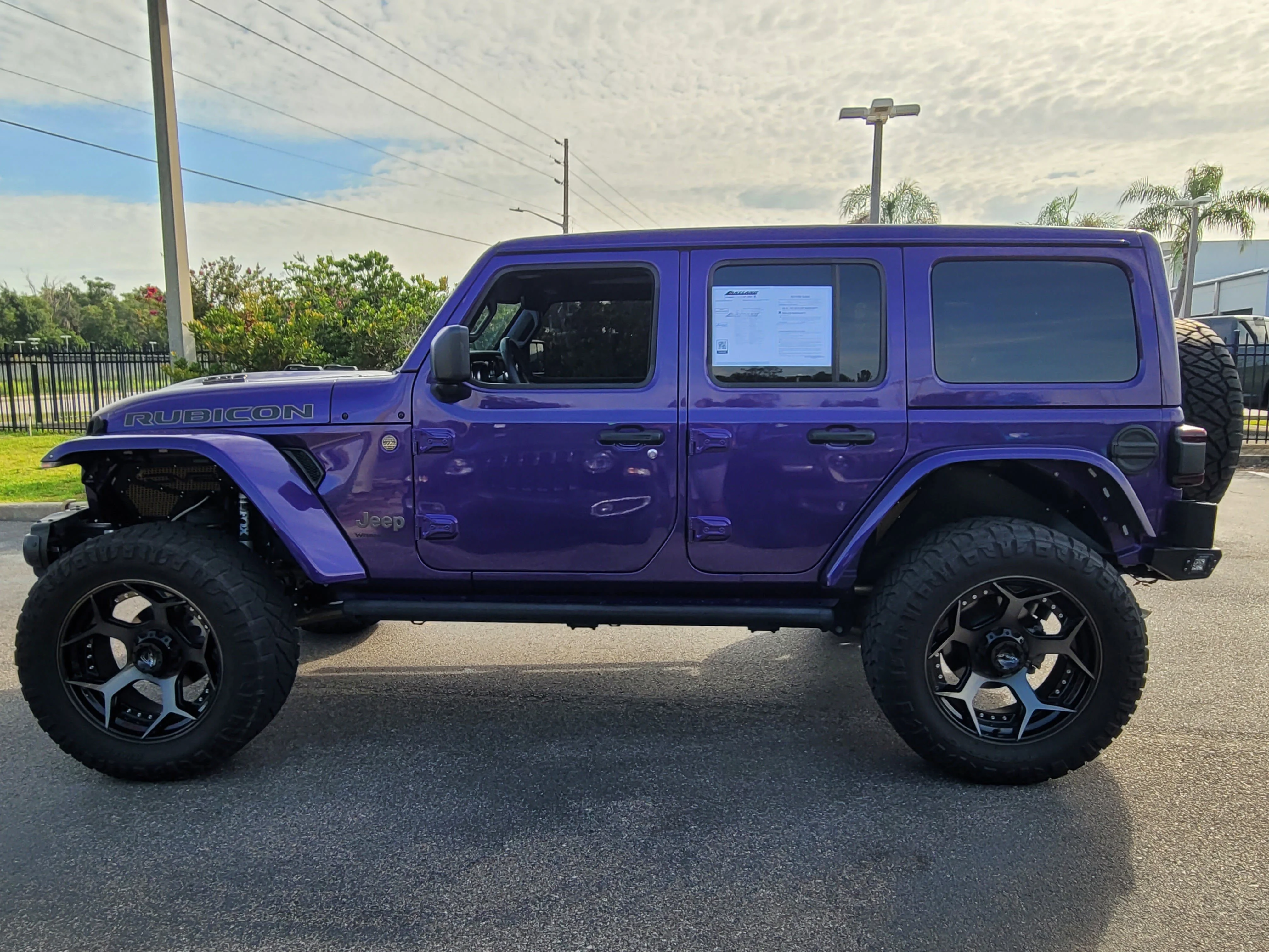 Used 2023 Limited Edition Reign Jeep Rubicon 392 image 7