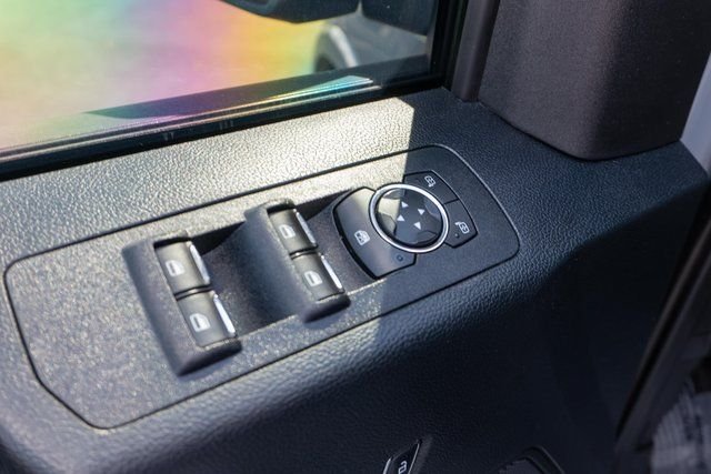Used 2019 Gray Metallic Ford XLT image 18