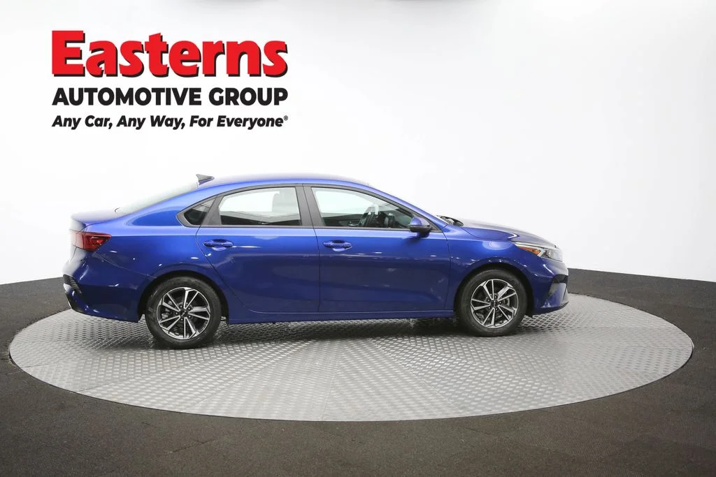 Used 2022 Blue Kia LXS image 43
