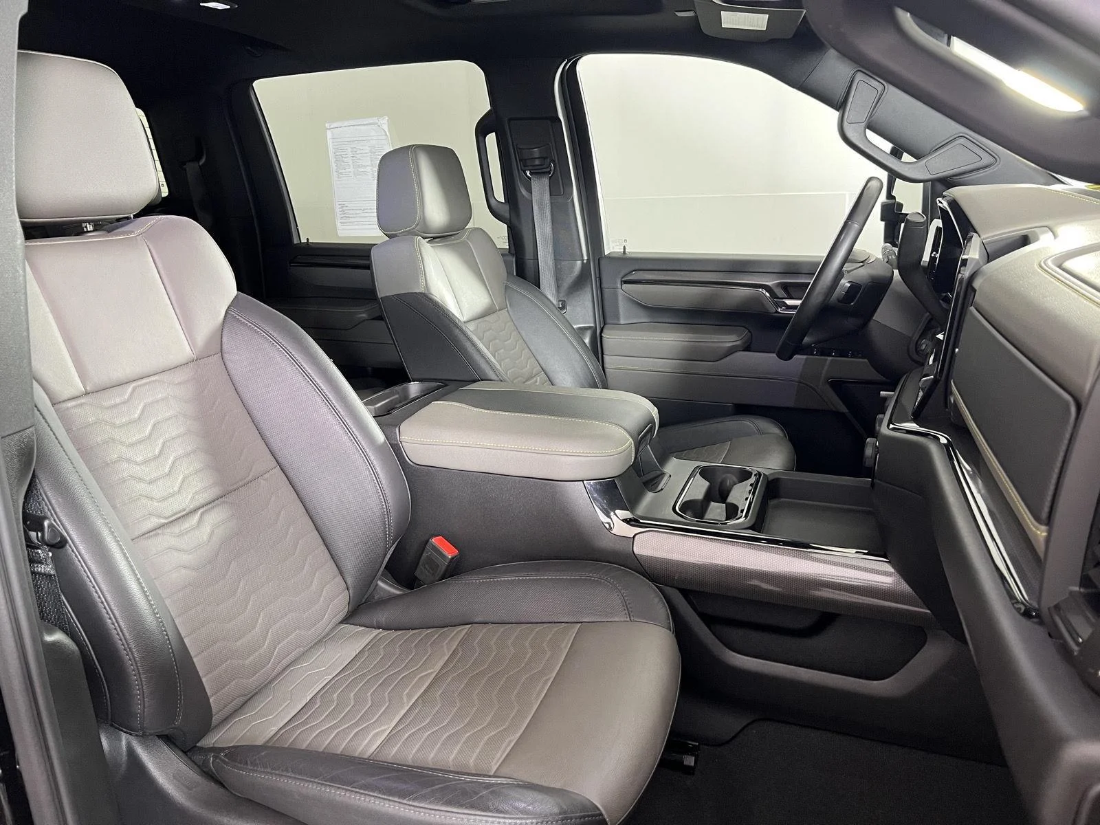 Used 2024 Black Chevrolet ZR2 image 24