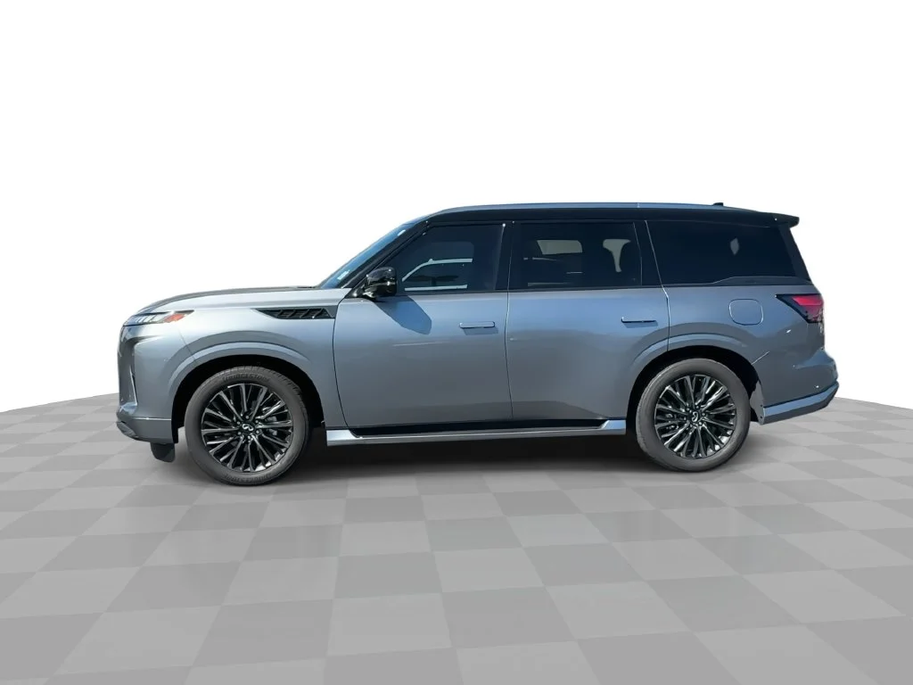 Used 2025 Black INFINITI AUTOGRAPH image 5