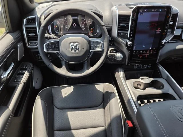 New 2026 Diamond Black Crystal Pearl-Coat Exterior Paint RAM LARAMIE image 7