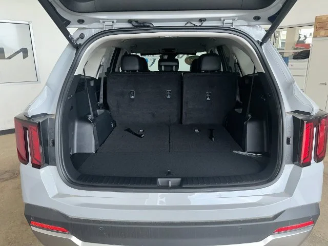 2026 Kia Sorento EX - Photo 23