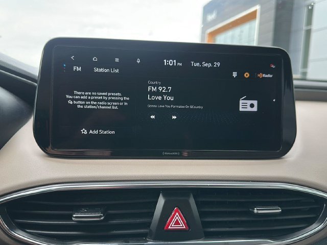 Used 2023 White Hyundai SEL image 18