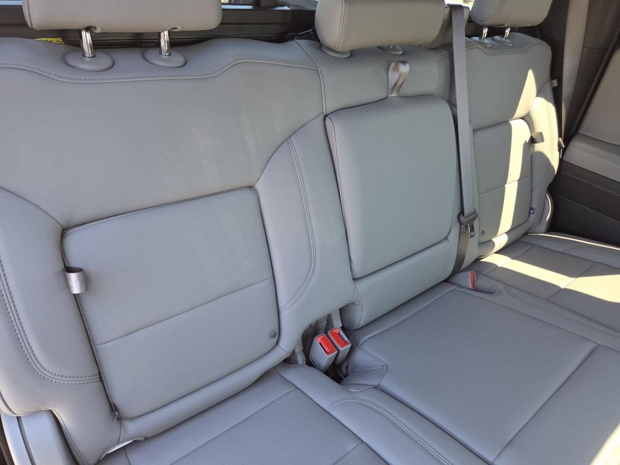 2026 GMC Sierra 1500 SLT - Photo 23