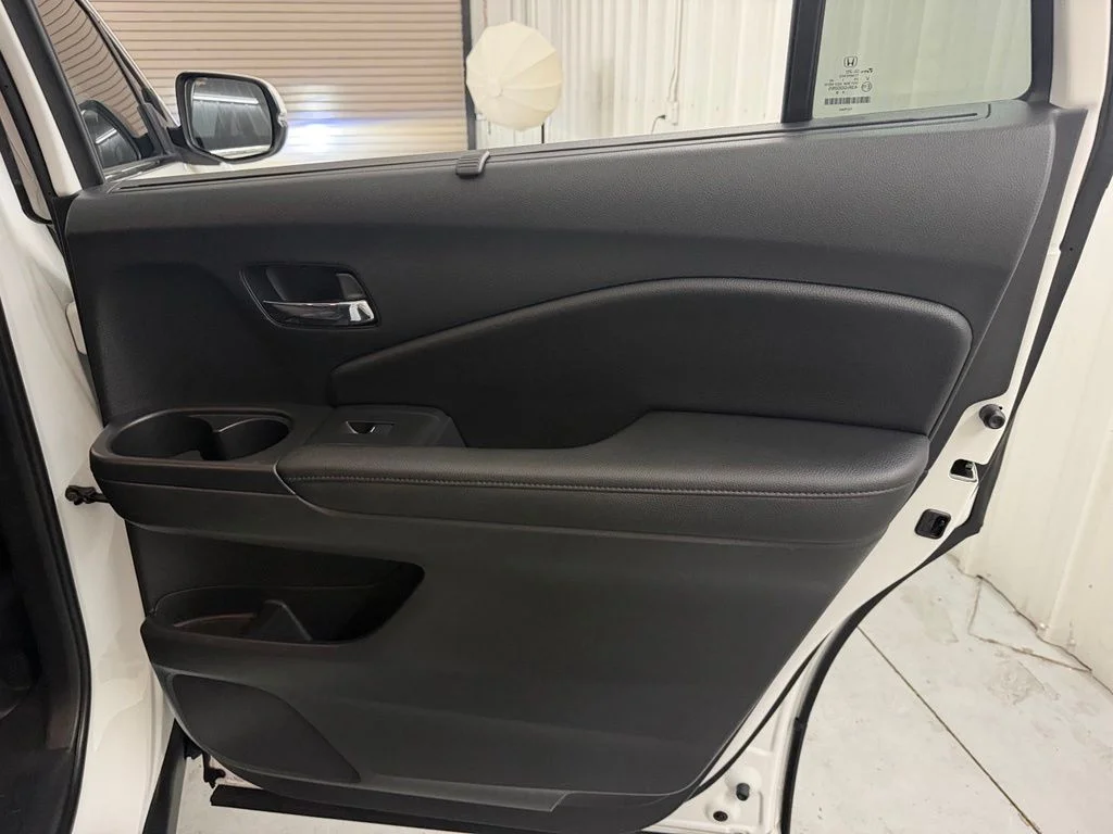 Used 2022 White Honda Special Edition image 43