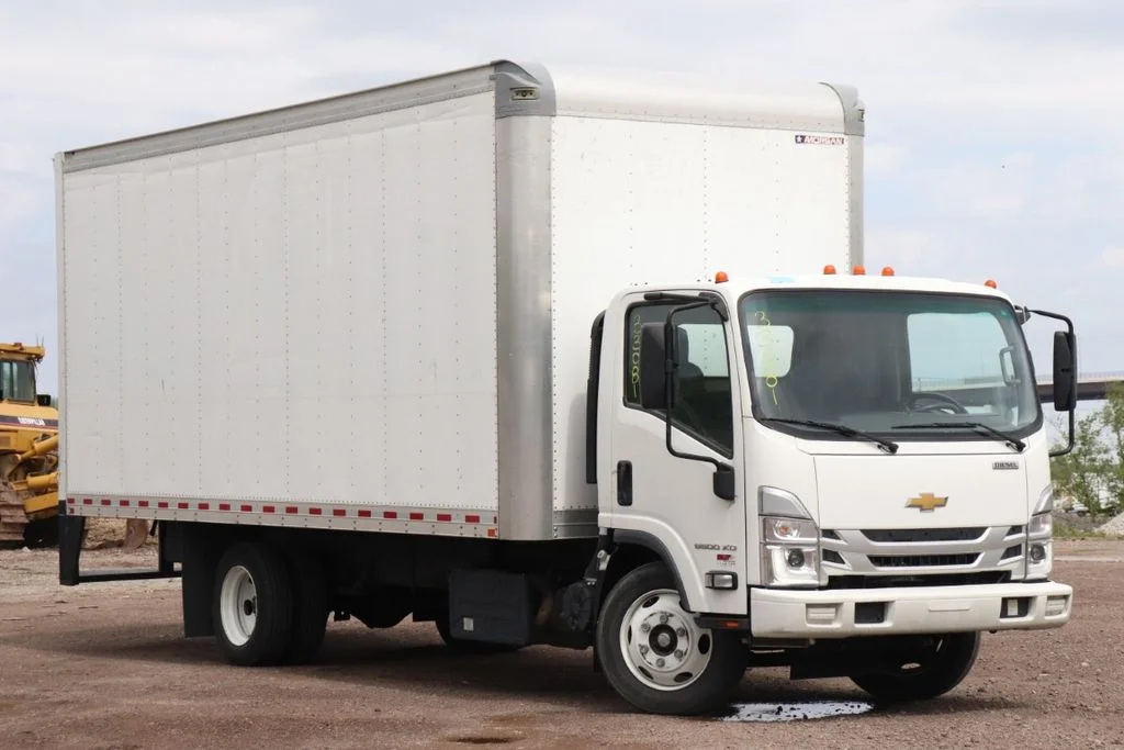 Used 2023 Arctic White Chevrolet Base image 2