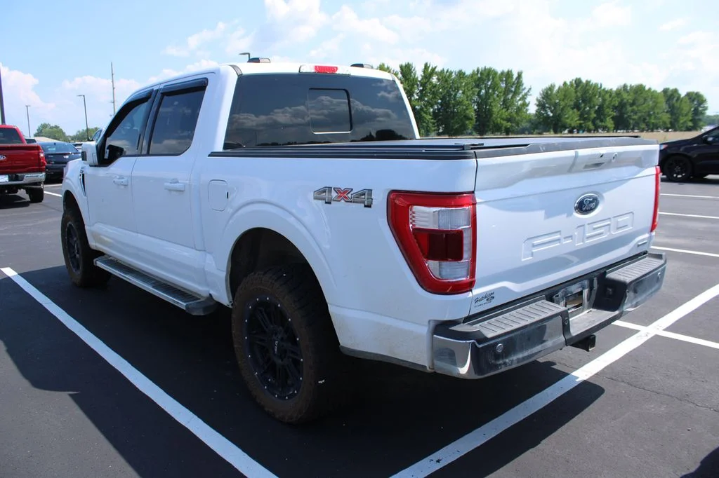 Used 2022 Oxford White Ford Lariat image 8