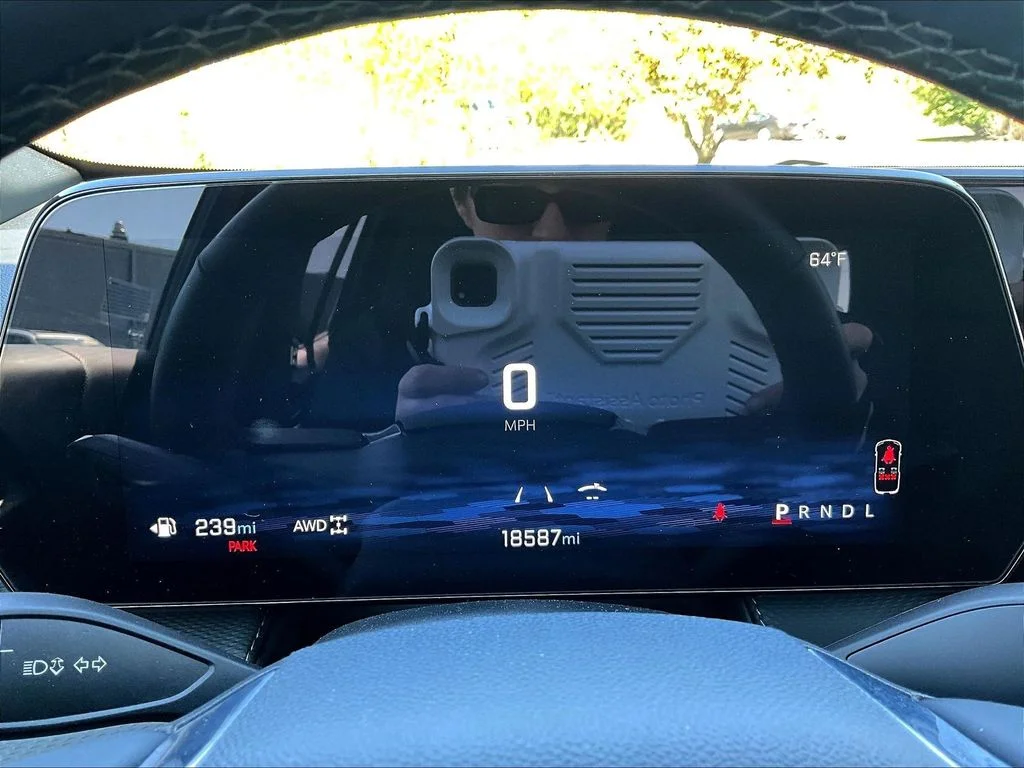 2025 Chevrolet Equinox LT - Photo 17