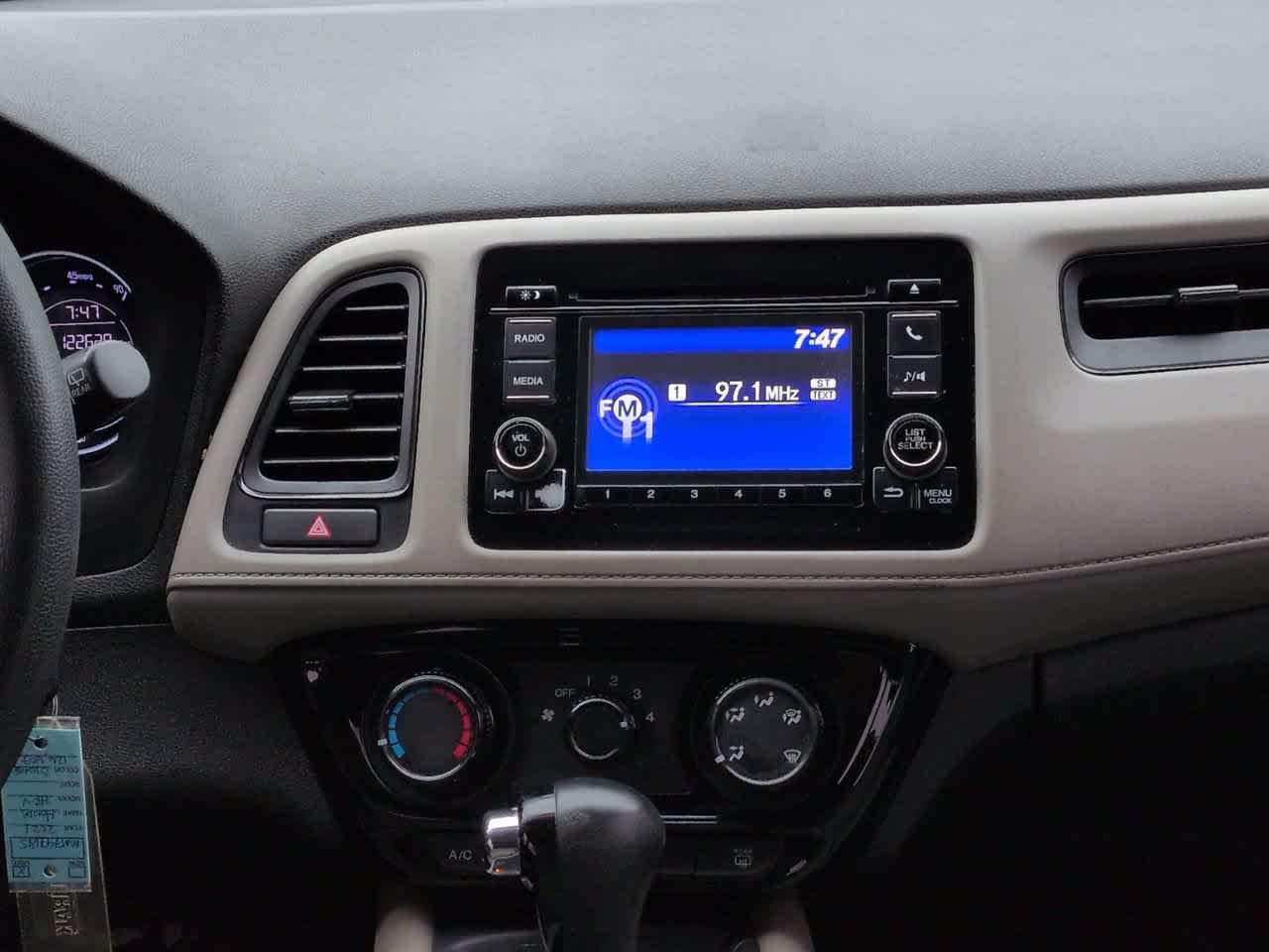 Used 2021 Lunar Silver Metallic Honda LX image 17