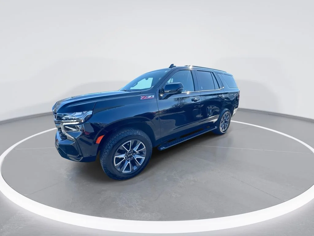 Used 2022 Black Chevrolet Z71 image 4