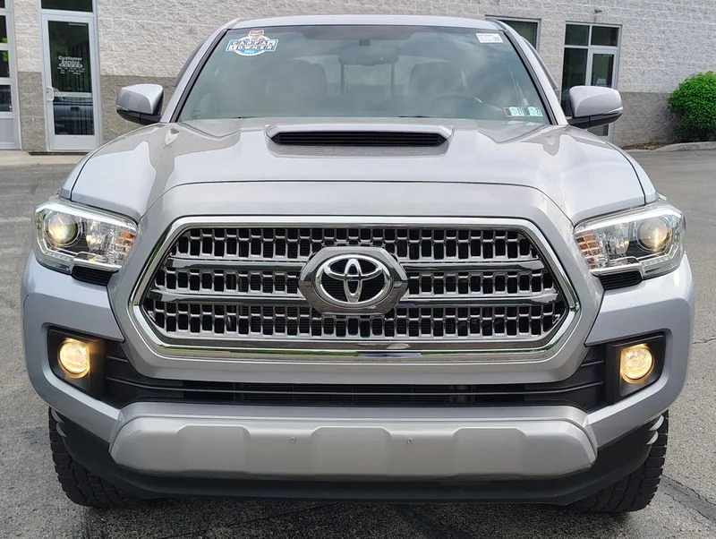 Used 2017 Silver Toyota TRD Sport image 4