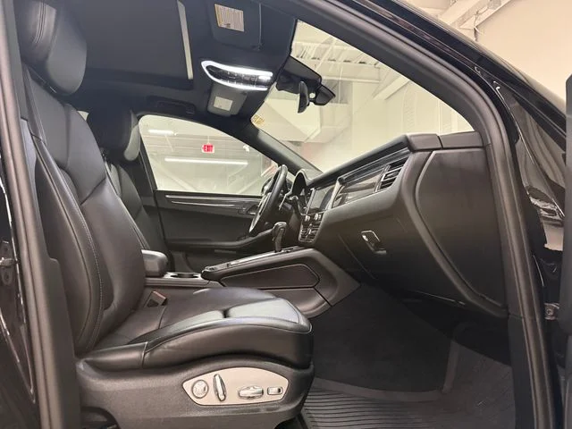 Certified Used 2023  Porsche S image 29