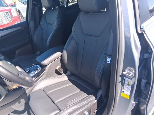 Used 2023 Gray BMW sDrive30i image 14