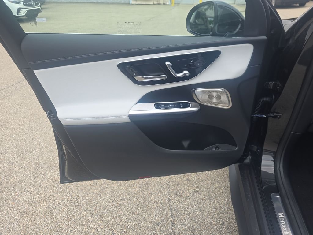 New 2026 Graphite Grey Metallic Mercedes-Benz GLC 300 image 10