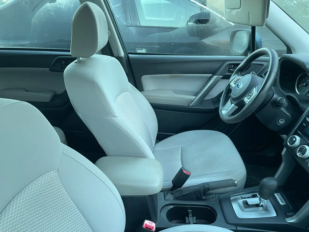 Used 2018 Blue Subaru 2.5i Premium image 10