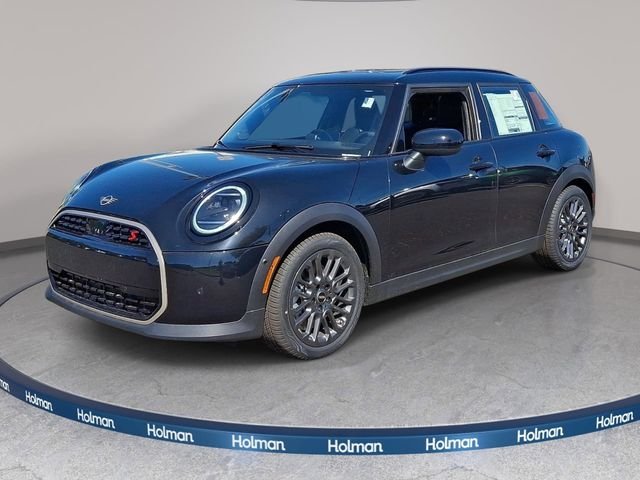 2026 MINI 4 Door Signature Plus