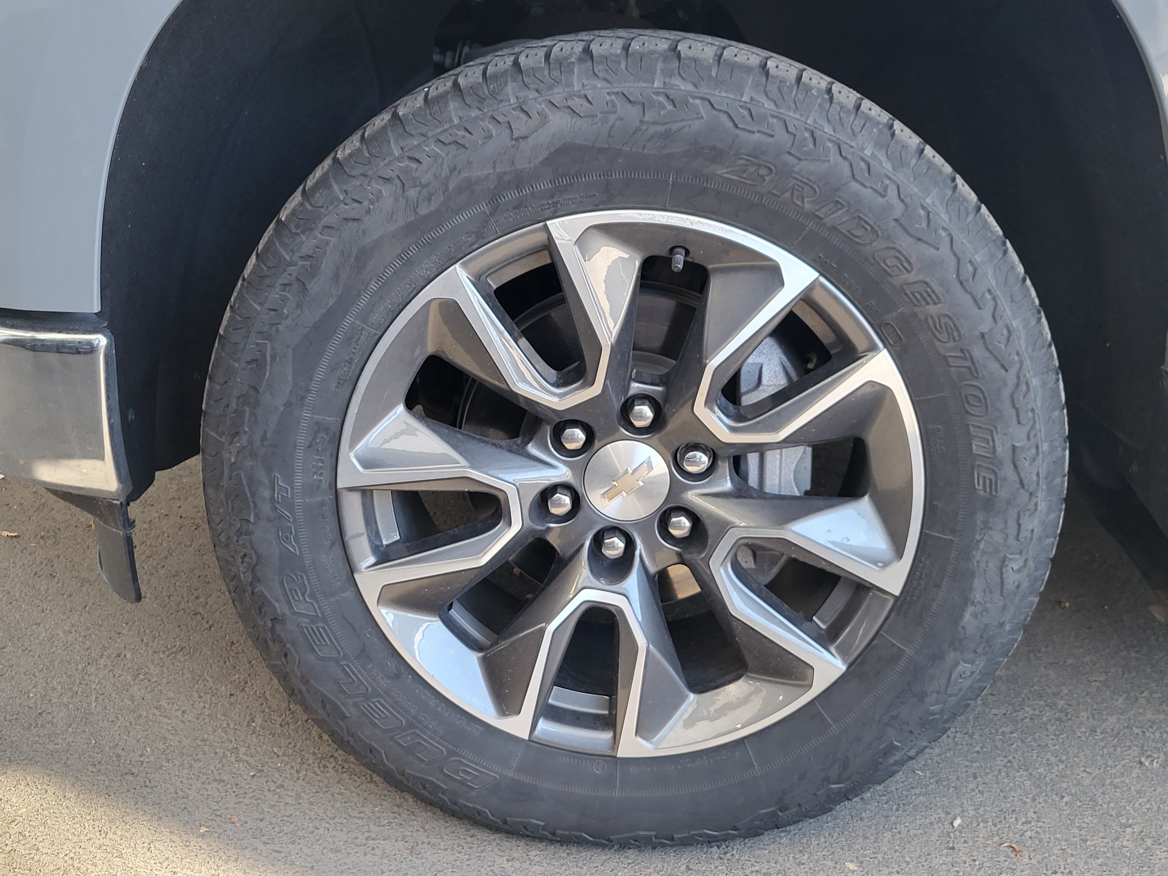 Used 2024 Slate Gray Metallic Chevrolet LT (2FL) image 5