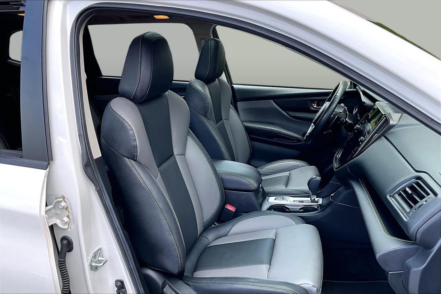 Used 2023 Crystal White Pearl Subaru Onyx Edition image 8