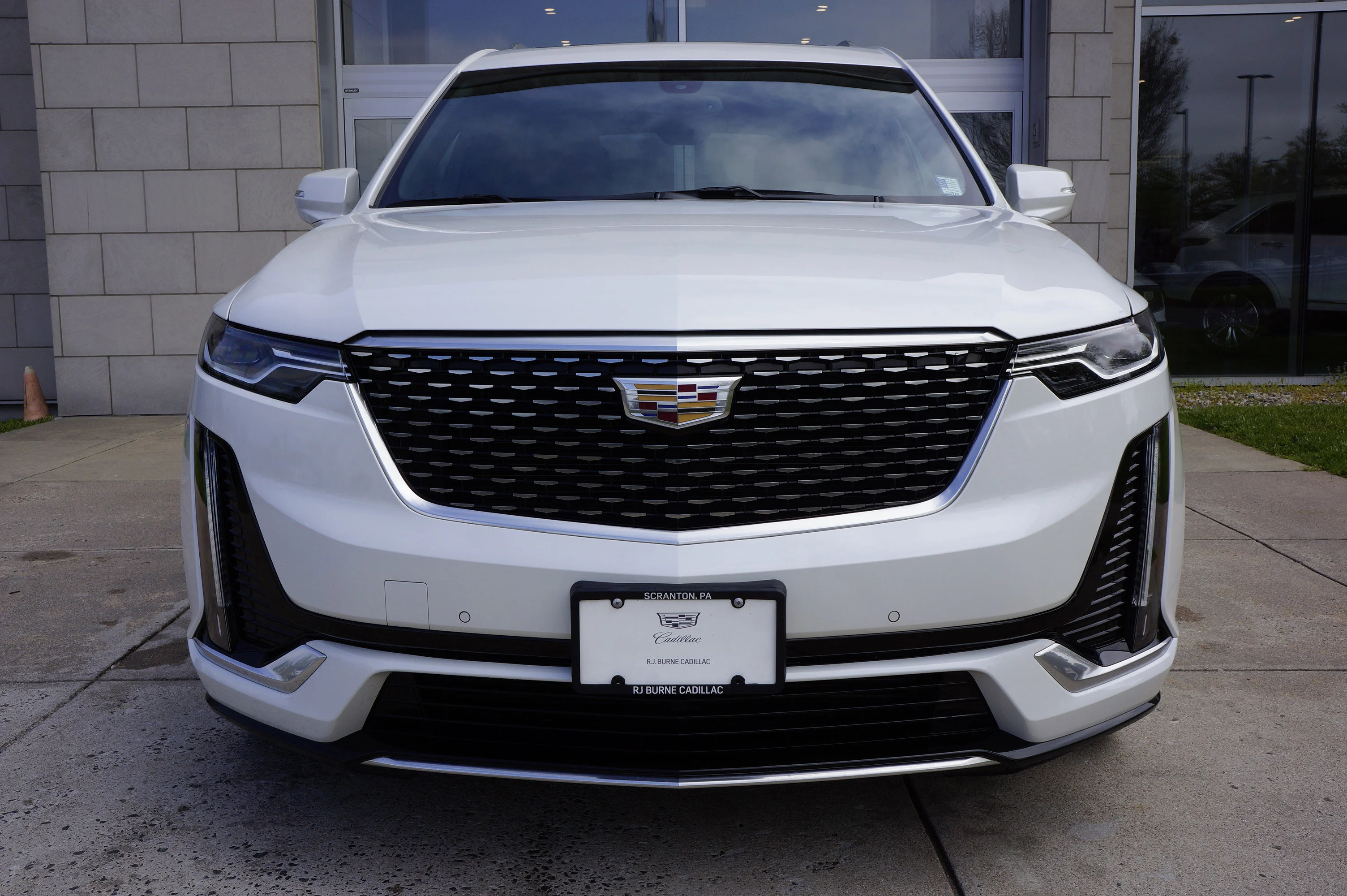 Used 2024 Crystal White Tricoat Cadillac AWD Luxury image 14