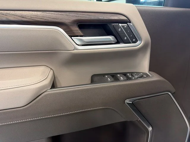 New 2026 Titanium Rush Metallic GMC SLT image 43
