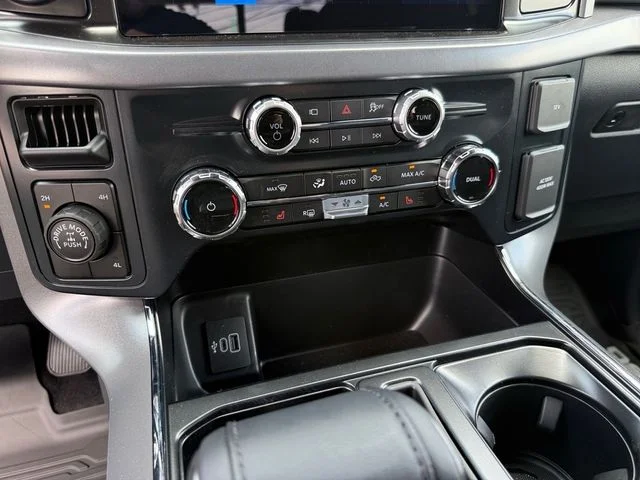 New 2026 Antimatter Blue Metallic Ford XLT image 21
