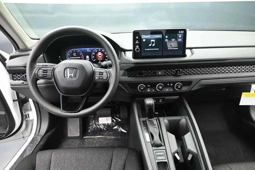New 2026 Platinum White Pearl Honda LX image 17