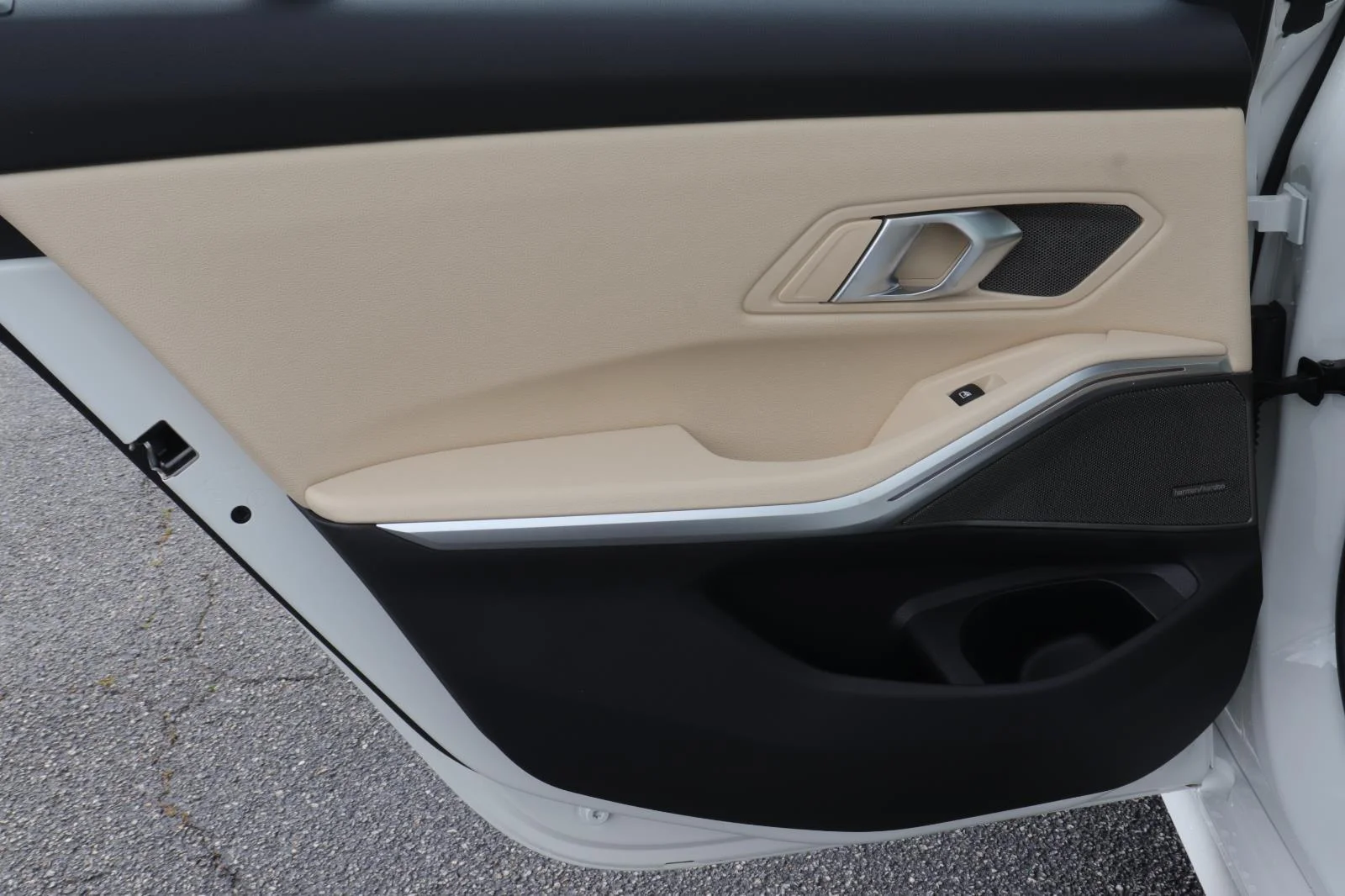 New 2026 Alpine White BMW 330i image 11