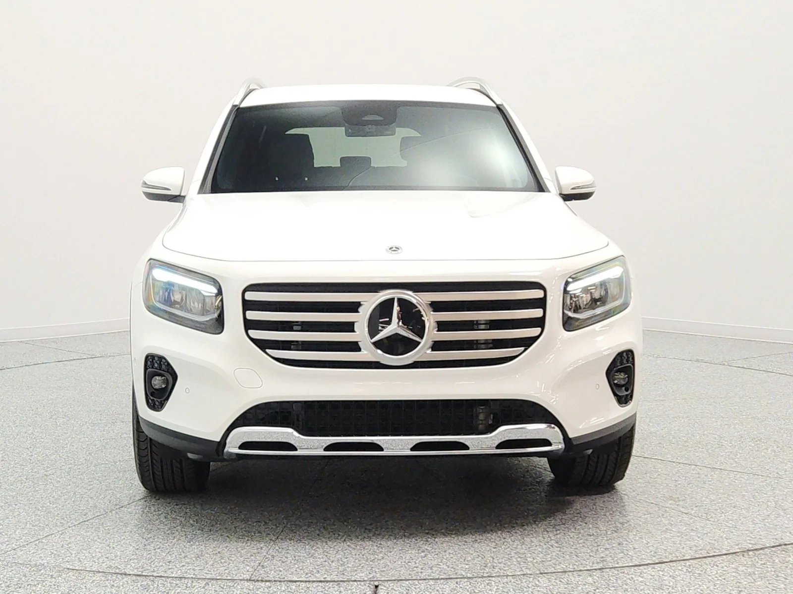 Used 2025 Polar White Mercedes-Benz GLB 250 SUV image 2